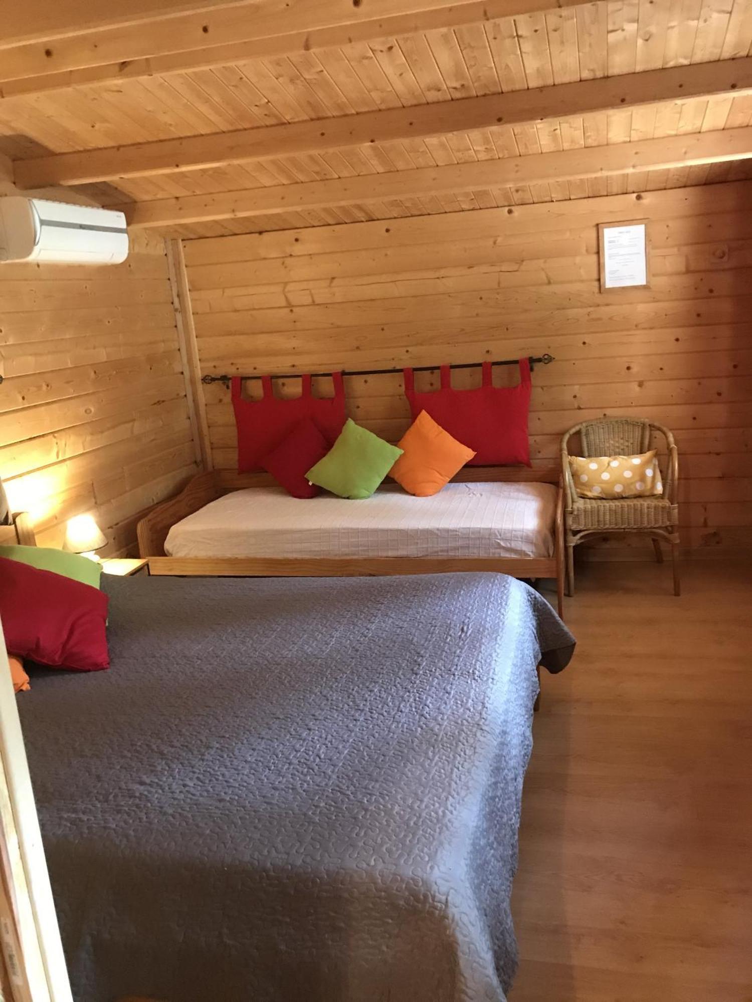 Mas De La Pinede Ex-Les Arbousiers Acomodação com café da manhã Bollène Quarto foto